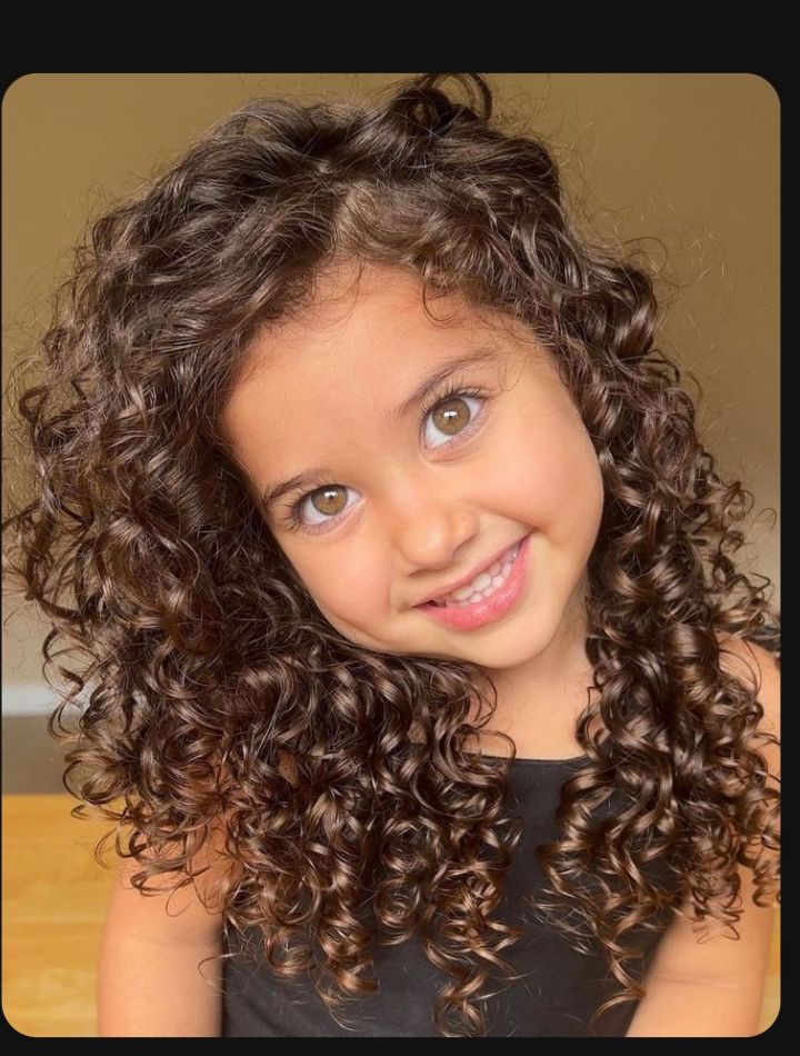 wavy hair